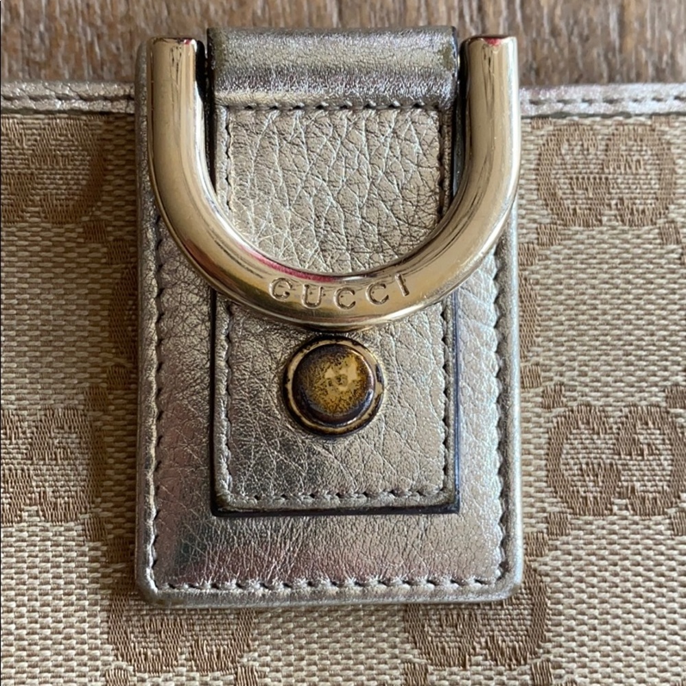 Gucci wallet